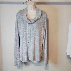 Gilligan & O'Malley Gray Knit Top